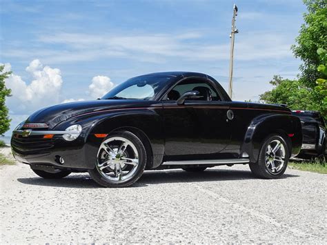 2004 Chevrolet SSR | Survivor Classic Cars Services