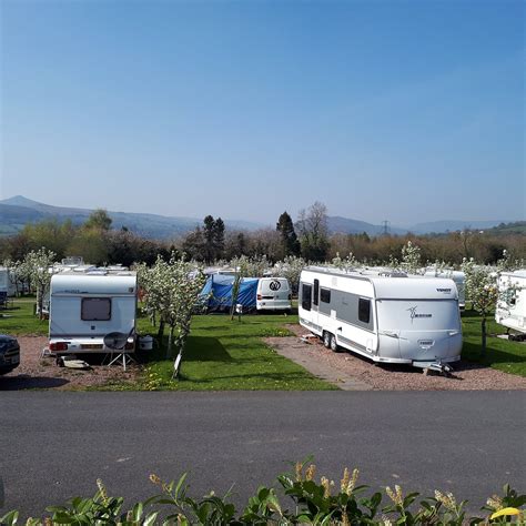 BLOSSOM TOURING PARK & CAMPING SITE (Abergavenny, Wales) - Campground ...