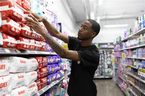 Employees - Dollar General Newsroom