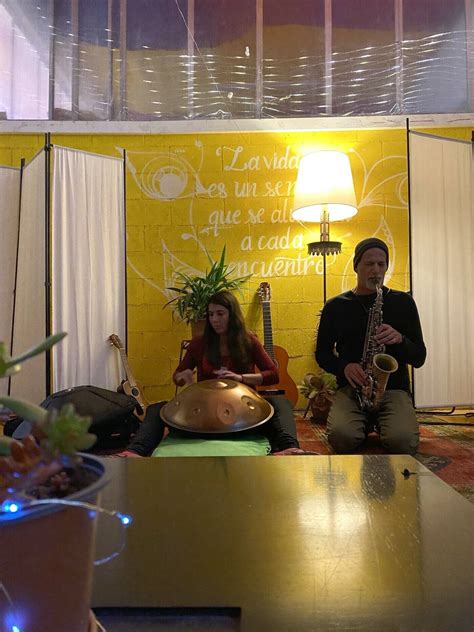 Freiwilligenarbeit im Community Bau-Projekt in Barcelona