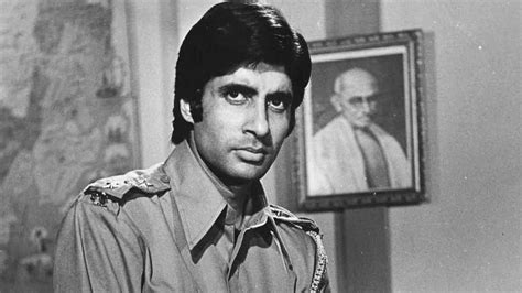 3 iconic films Dharmendra rejected — that made Amitabh Bachchan a ...