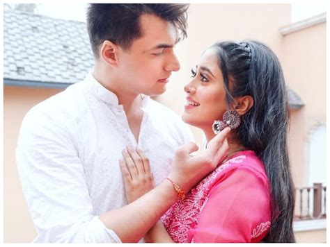 Celeb Education: मोहसिन खान के पास हैं दो खास डिग्री, एक्टर बनने में ...