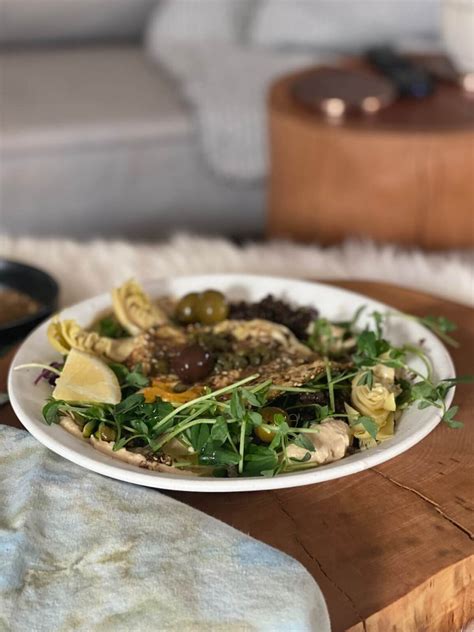 Superfood Mediterranean Breakfast (a.k.a. Salad for Breakfast!) | Sofa ...