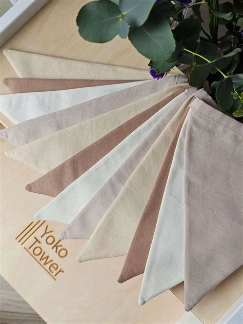 Guirnalda de Banderines Beige Montessori | YokoTower
