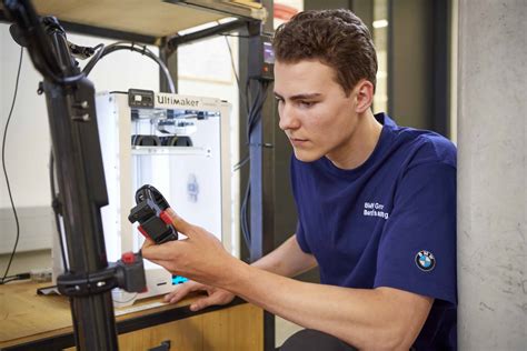 BMW to Invest $56 Million in Technician Support Centers for EVs