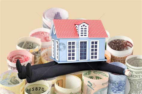 房贷一族注意了！3月1日起存量房贷利率正式“换锚”，两种方式怎么选更优惠？|界面新闻