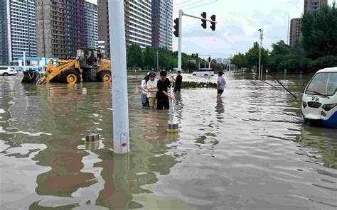 新闻8点见丨雨为何这么大？有无提前预警？气象部门解读河南暴雨-新闻频道-和讯网