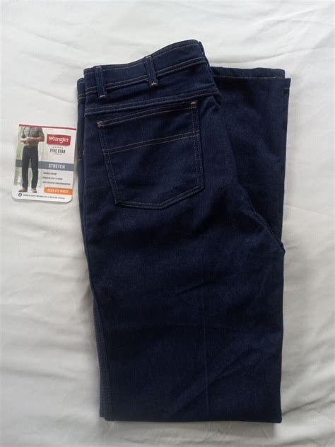 Wrangler Flex Fit Waist Denim Jeans Stretch Straight Leg Mens Size ...