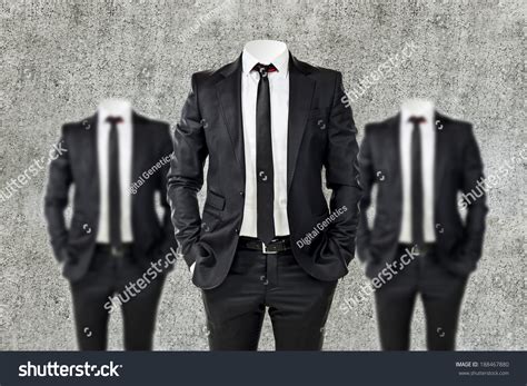 No Face Man in Business Suit 的图像结果