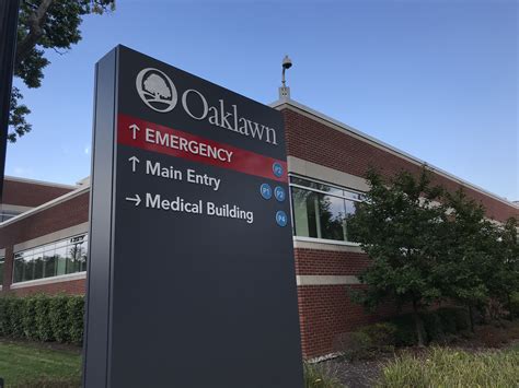 It's the sign you've been looking for! Oaklawn introduces new and ...