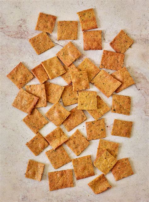 Keto Crackers (Gluten-Free, Vegan, Healthy) - Elavegan