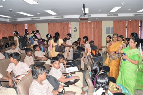 Exploring Science-Visit of Tamil Nadu State government school students ...