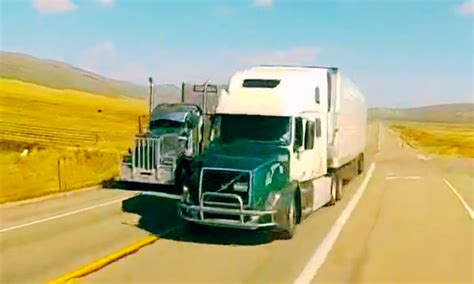 Getting Head On Freeway 的图像结果