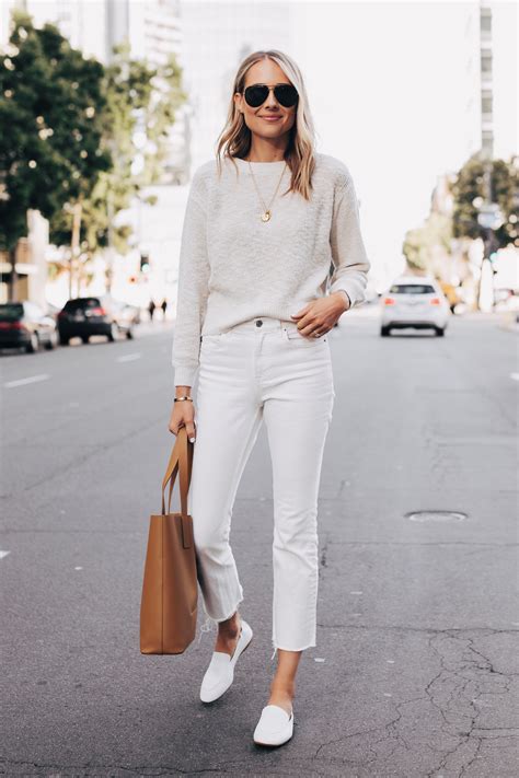 What To Wear With White Crop Pants at Hayley Hood blog