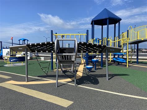 See Charlotte's new $8M airport overlook - Axios Charlotte