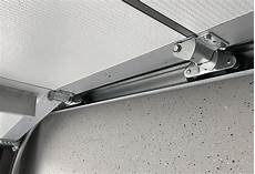 feuchtigkeit aus garage premiumgaragentor mit l 252 ftungsstellung garagen welt feuchtigkeit aus garage premiumgaragentor mit l 252 ftungsstellung garagen welt