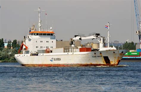SILVER BREEZE, Refrigerated Cargo Ship - Details and current position ...