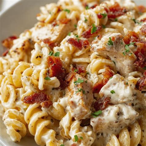 Easy Chicken Bacon Ranch Pasta Recipe to Try – Paradise Dishes