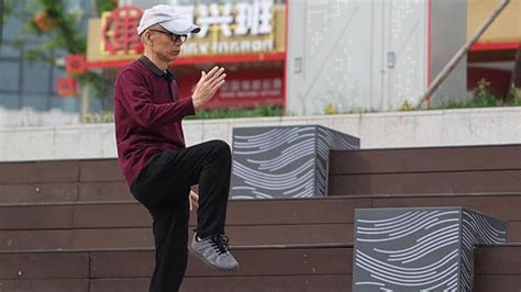 Elderly in India are suddenly obsessed with tai chi walking. But does ...