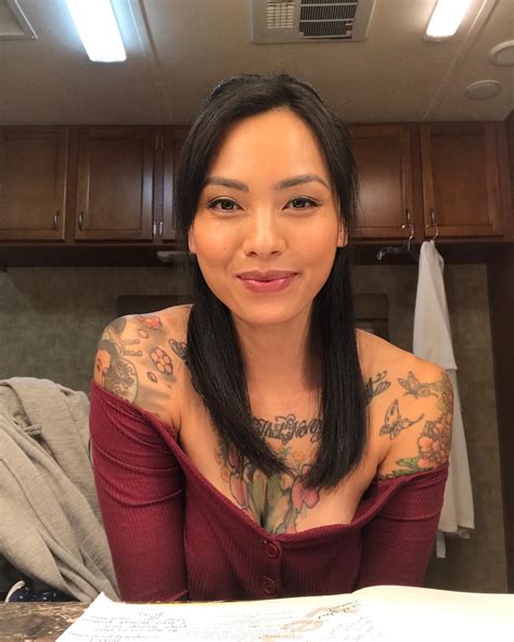 Who is the Boyfriend of Superhot Model Levy Tran? Know her Relationship