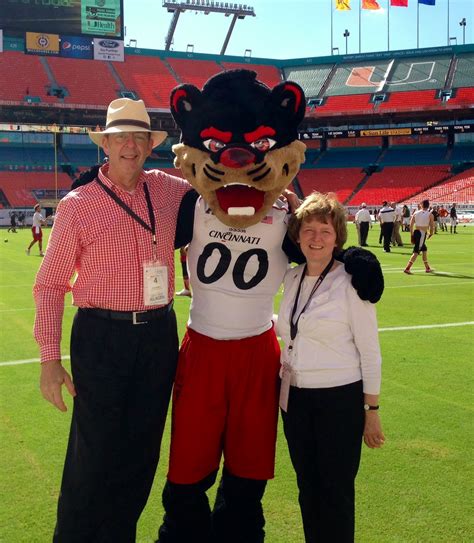 UC Foundation Names 2019 Outstanding Philanthropic Volunteer Award Winners - University of ...