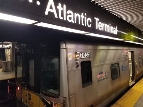 Brooklyn Riders Adjust to New LIRR Schedules