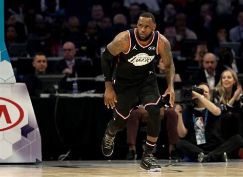 LeBron James Shares Life Mantra With Fans, 'Stand Up For What You ...