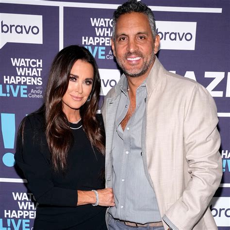 Is Kyle Richards Getting Mauricio Umansky Christmas Gifts? She Says...