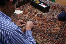tappeti persiani pescara foto restauro tappeto antico malayer de tabriz carpet tappeti persiani pescara foto restauro tappeto antico malayer de tabriz carpet