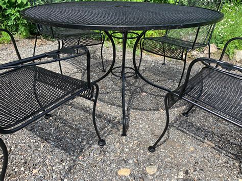 Vintage Wrought Iron Seating, Set of 4 Chairs and Table For Sale at ...