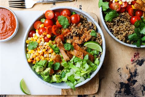 Roasted Chipotle Salsa | Lindsey Eats