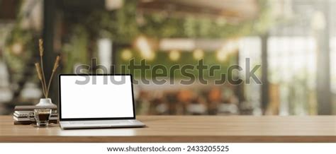 Computer Screen On Desk 的图像结果