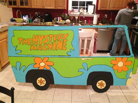 Scooby doo party. Photo booth mystery machine Scooby Doo Diy Costume ...