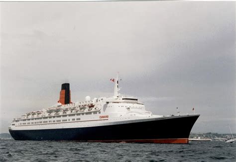 When Was Qe2 Born