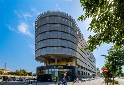 About the same as a Swedish prison cell - Review of B&B HOTEL Nice ...