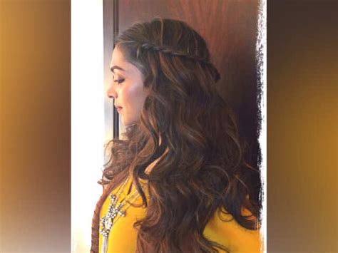 Daniel Bauer Takes Us On A Bohemian Trip With This Wild Textured Hairdo ...