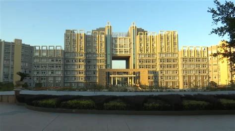 赣州师范高等专科学校是公办还是民办大学(附2022最学费收费标准)