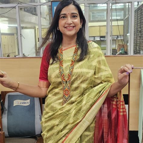 English Tutor near me On Superprof - Fees From ₹499/hr