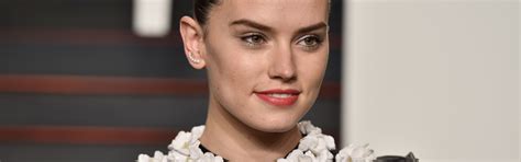 Download wallpaper look, pose, makeup, actress, hairstyle, hair, Daisy ...