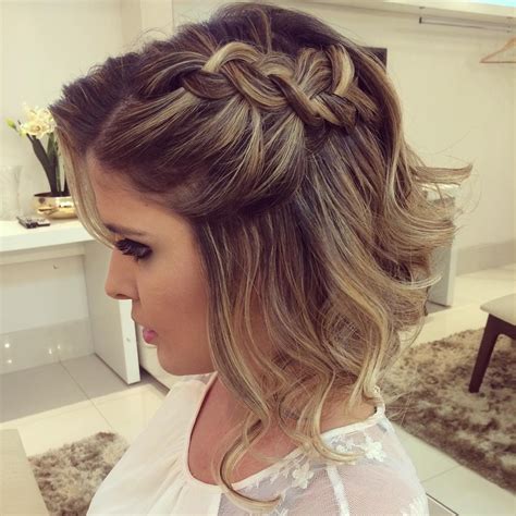 20 Gorgeous Prom Hairstyle Designs for Short Hair: Prom Hairstyles 2021