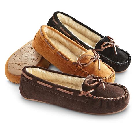 Womens Moccasin Slippers Wide Width at Tawana Tibbs blog