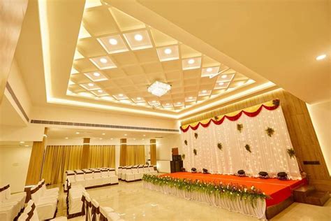 Banquet Studios, Vadapalani - Venue - Vadapalani - Weddingwire.in