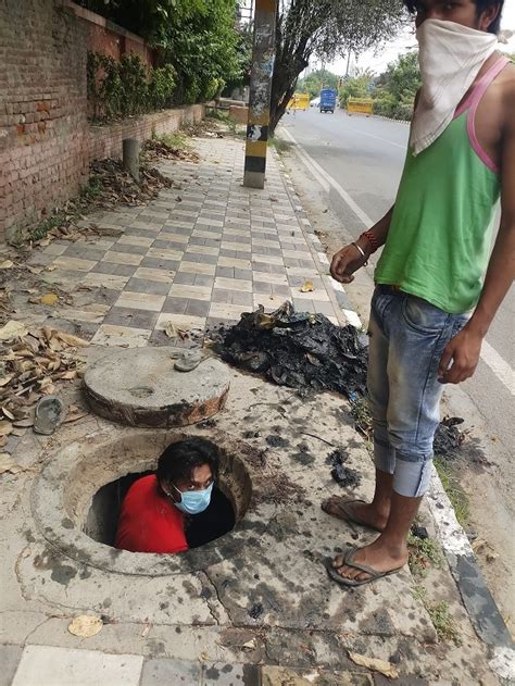 As India Enters Lockdown 4, Delhi’s Sanitation Workers Still Don't Have ...