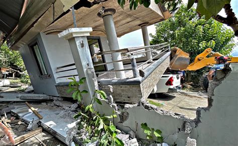 Giant Earthquake