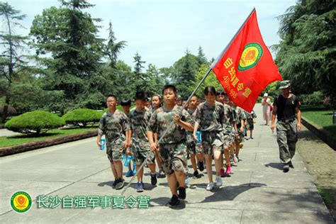 许昌网-参加军事夏令营争做“小小特种兵”