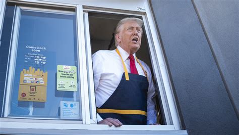Did Donald Trump Work a Shift at a Pennsylvania McDonald’s? – Hollywood ...