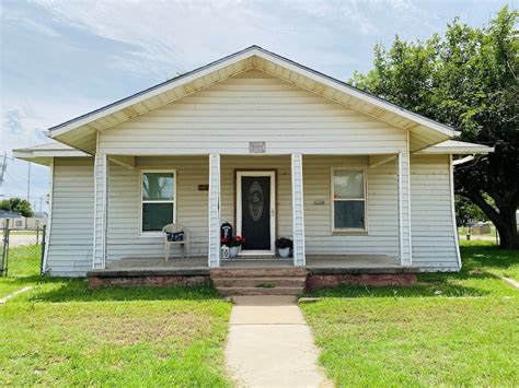 607 N 1st St, Haskell, TX 79521 | Homes.com