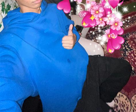 Everyday Hoodie - Electric Blue – URBAN NEEDS