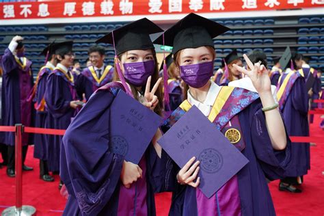 清华大学毕业证图 生成器函数和毕业证书图片在线生成器_毕业证样本网