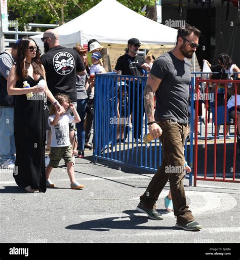 Megan Fox and Brian Austin Green take their sons to the Farmers Market ...
